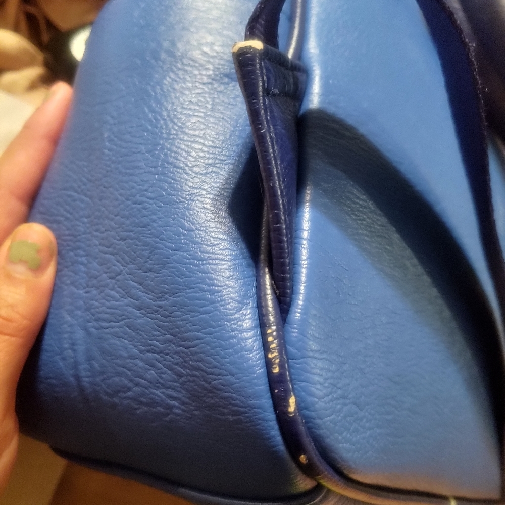 Blue back pack - Picture 5 of 11